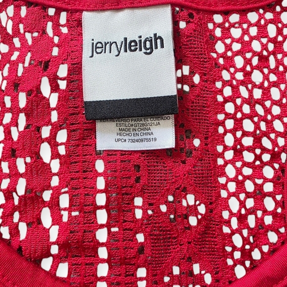 JerryLeigh Love Grapic Tie Front Tank Top, Red, Juniors L (11/13) - Picture 2 of 6